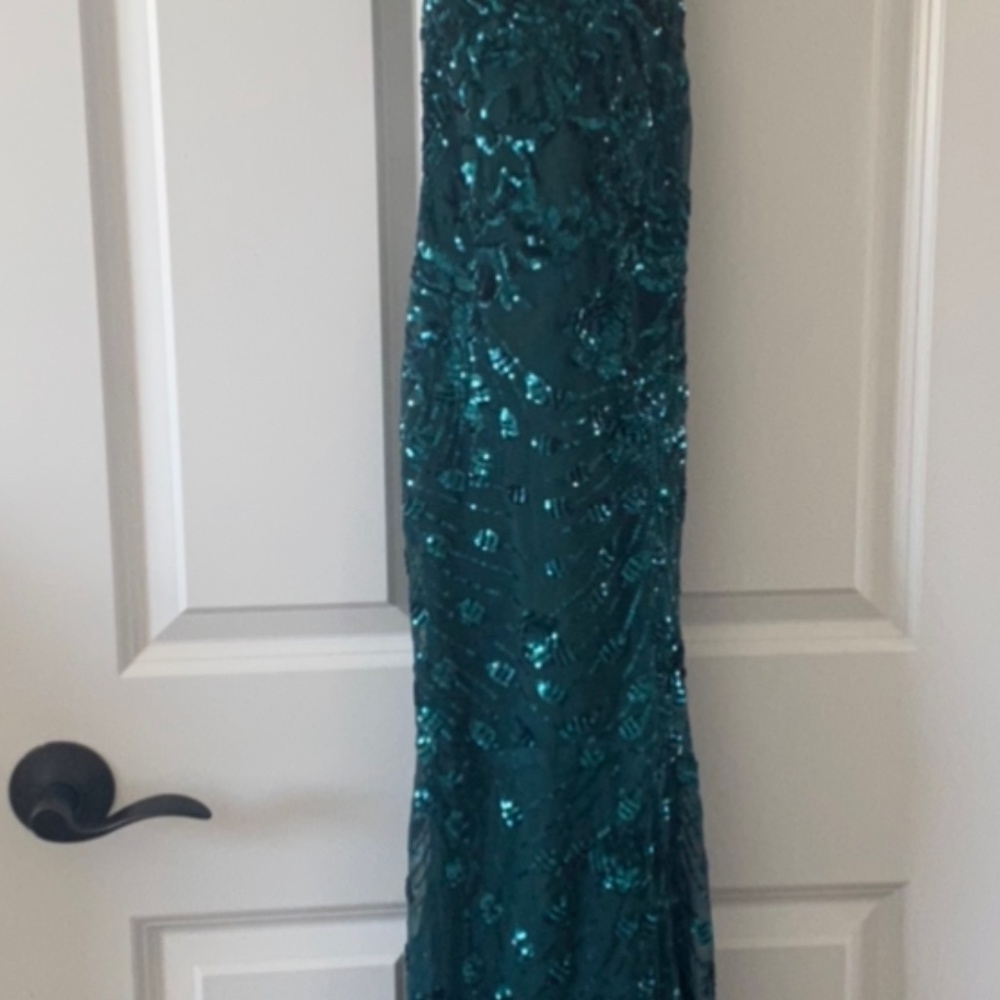 Green Sequined Lulus Prom Dress/ wedding guest dress size M